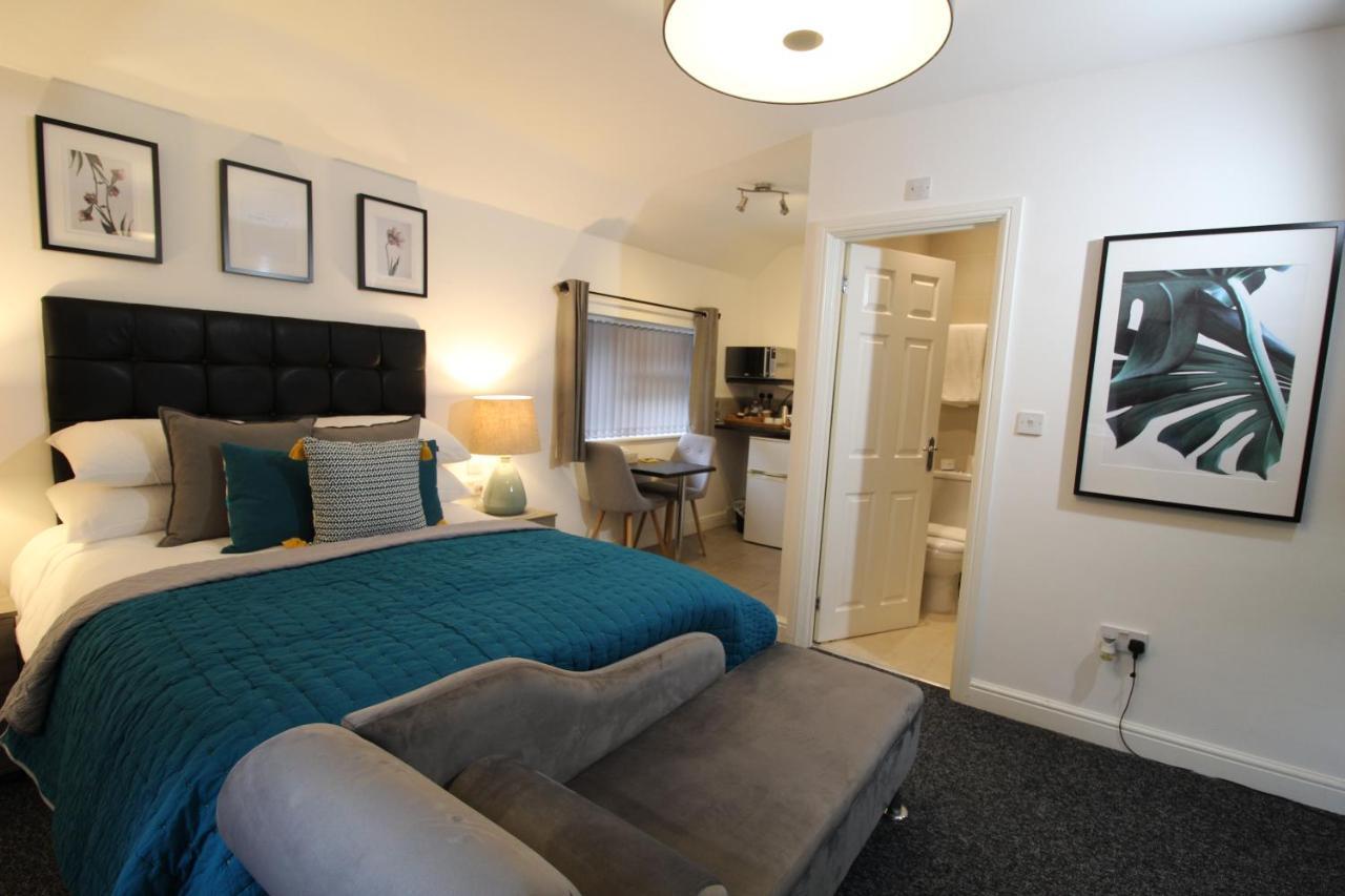 Aparthotel Holcombe House Wolverhampton Exterior foto